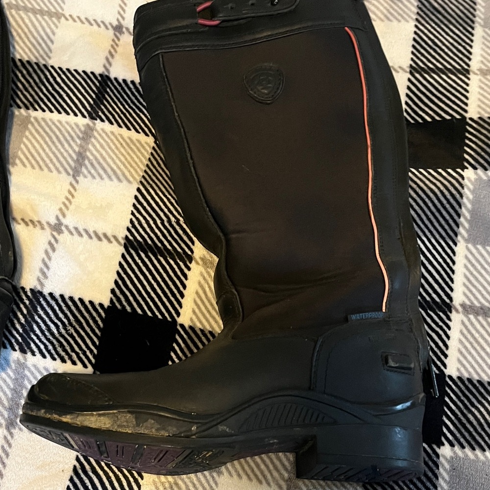 Ariat Black Waterproof Women's Winter Boots